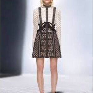 SELF PORTRAIT Black AND WHITE MINI Lace Floral Dress